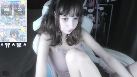  kuro  online show from 10-04-25, 07:06