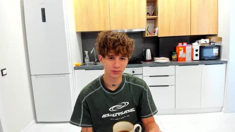 Kurt online show from 09-09-25, 04:01