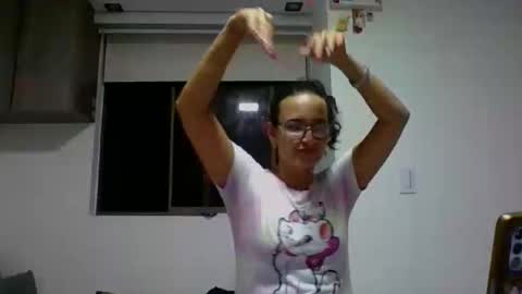 SANDRA online show from 09-21-25, 08:05