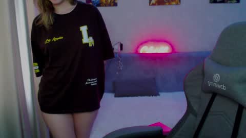 _lalune_ online show from 01-11-25, 09:57