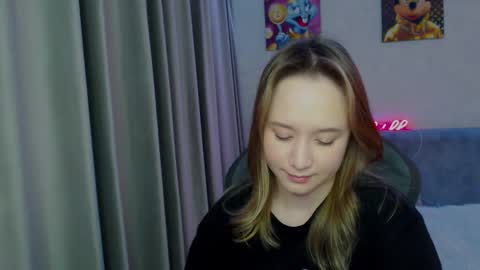 _lalune_ online show from 02-12-25, 07:02