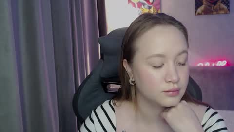 _lalune_ online show from 10-02-25, 12:17