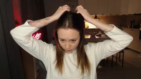 _lalune_ online show from 02-12-26, 04:57