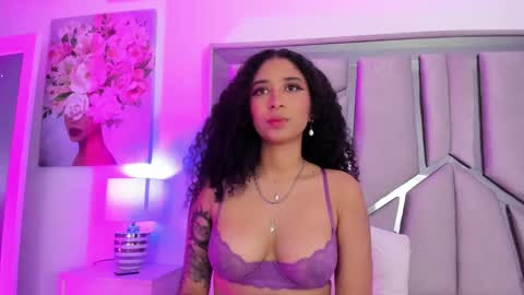 Snapshot of _lanna_jhonson_ chatting on 02-17-25, 06:04 Lanna online show from 02-17-25, 06:04