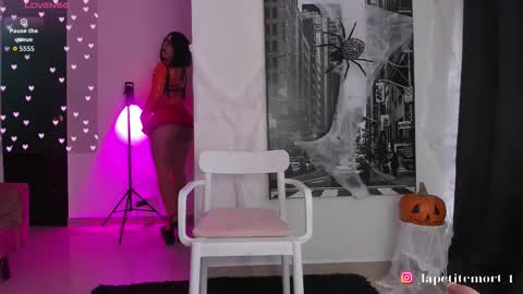 Snapshot of _lapetitemort_ chatting on 10-12-25, 07:02 Agatha Arias IG lapetitemort 1 online show from 10-12-25, 07:02