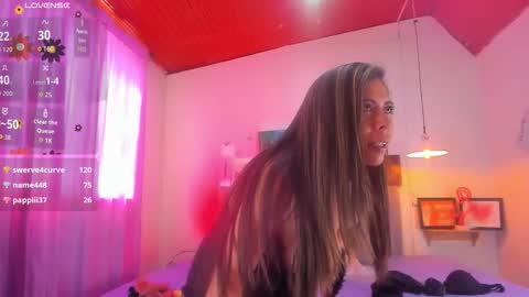 Snapshot of _lara1 chatting on 11-17-25, 07:30 paulina online show from 11-17-25, 07:30