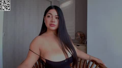 Snapshot of _lasuescun chatting on 05-06-26, 05:51 Alejandra suescun online show from 05-06-26, 05:51