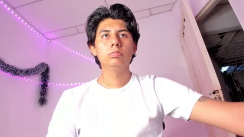 Snapshot of _latinsexy chatting on 02-25-26, 11:14 _latinsexy online show from 02-25-26, 11:14