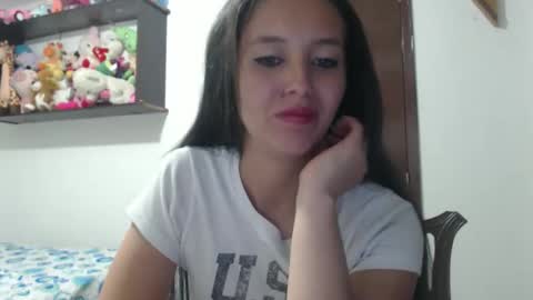 Snapshot of _laureneyes chatting on 02-28-26, 03:51 Lauren 3 online show from 02-28-26, 03:51