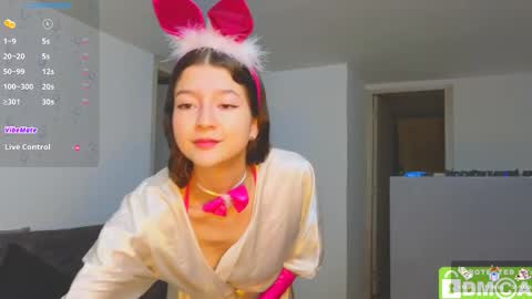 Snapshot of _leiablackley_ chatting on 10-13-25, 11:27 Sharon and Ed online show from 10-13-25, 11:27