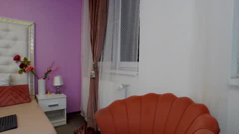 Snapshot of _lenapaul_ chatting on 02-14-25, 02:39 Lena Paul online show from 02-14-25, 02:39