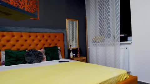 Snapshot of _lenapaul_ chatting on 02-20-25, 03:56 Lena Paul online show from 02-20-25, 03:56