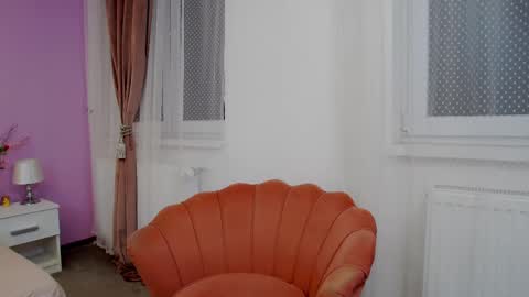 Snapshot of _lenapaul_ chatting on 02-26-25, 04:14 Lena Paul online show from 02-26-25, 04:14