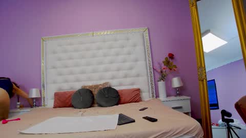 Snapshot of _lenapaul_ chatting on 09-09-25, 04:01 Lena Paul online show from 09-09-25, 04:01