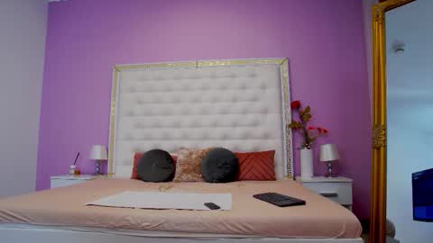 Snapshot of _lenapaul_ chatting on 09-17-25, 04:03 Lena Paul online show from 09-17-25, 04:03