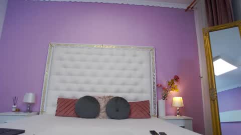 Lena Paul online show from 01-14-26, 05:13