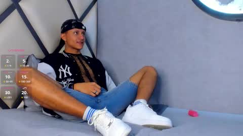 _leohot_ online show from 09-14-25, 03:27