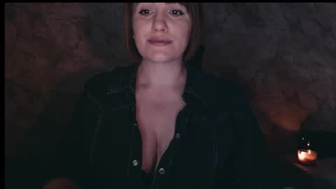 Letty online show from 11-16-25, 10:26