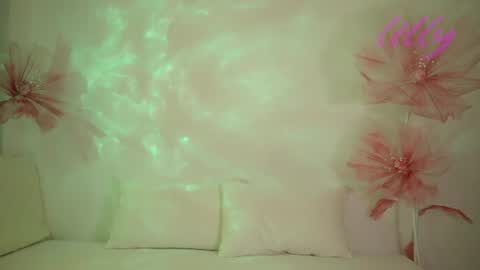 _lillilly_ online show from 07-02-26, 05:35