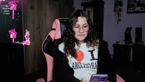 Lindasy online show from 03-25-26, 03:01