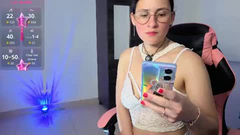Snapshot of _lindasy_ chatting on 07-16-26, 11:49 Lindasy online show from 07-16-26, 11:49
