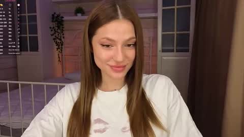 Snapshot of _lisaalisa_ chatting on 11-29-25, 10:07 Alice online show from 11-29-25, 10:07