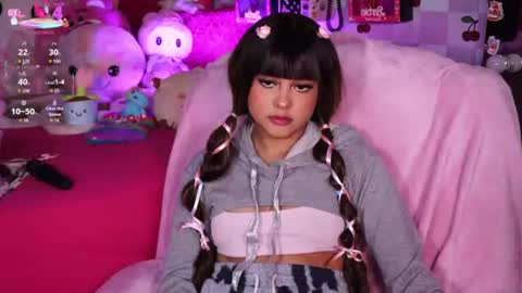 _little_glrl_ online show from 06-30-26, 11:17