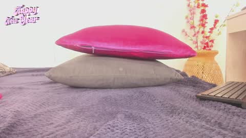 Ivy 3 online show from 01-04-25, 04:00