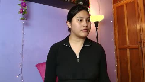 Ivy 3 online show from 11-21-25, 05:00