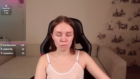  My name is lina Lush is activePrivate is Open online show from 02-06-25, 09:11