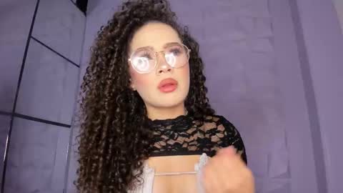 Snapshot of _littlelia chatting on 02-04-26, 02:12 Anna online show from 02-04-26, 02:12