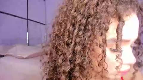 Snapshot of _littlelia chatting on 02-12-26, 04:46 Anna online show from 02-12-26, 04:46