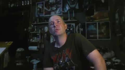 That guy online show from 11-07-25, 05:46