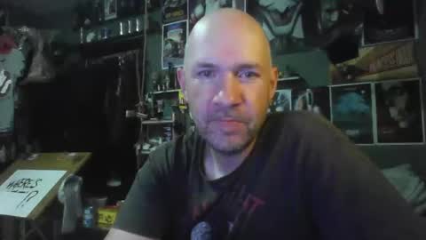 That guy online show from 03-26-26, 03:39