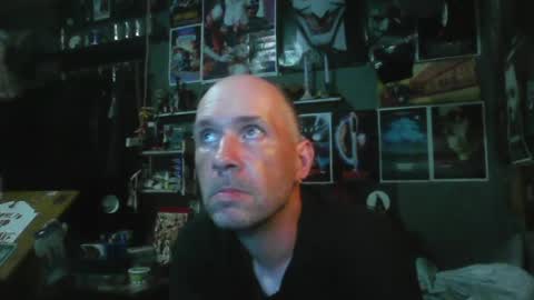 Snapshot of _longfellow chatting on 06-19-26, 03:11 That guy online show from 06-19-26, 03:11