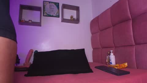 Lorrayne online show from 02-21-25, 11:55