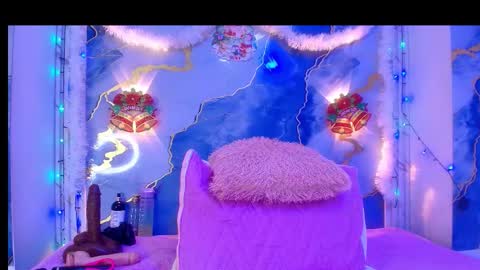 Snapshot of _lorrayne_ chatting on 12-18-25, 12:22 Lorrayne online show from 12-18-25, 12:22