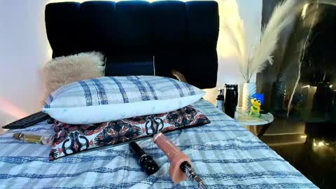 Lorrayne online show from 04-29-26, 05:30