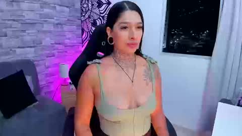  Laura  Independent Model  online show from 09-28-25, 12:05