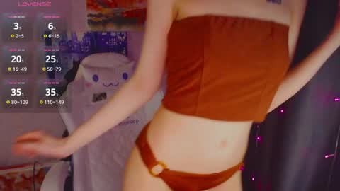 Snapshot of _lovelylu_ chatting on 05-22-26, 06:13 Lu online show from 05-22-26, 06:13