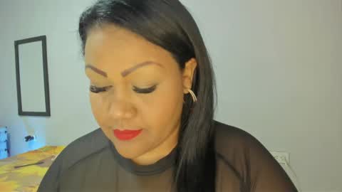 Snapshot of _luanawilding chatting on 10-10-25, 02:05 _luanawilding online show from 10-10-25, 02:05