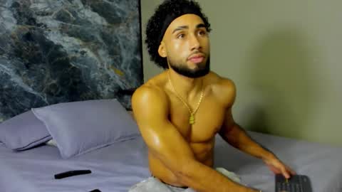 _luca_flame online show from 10-13-25, 11:05