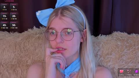 Monica online show from 11-03-25, 07:04