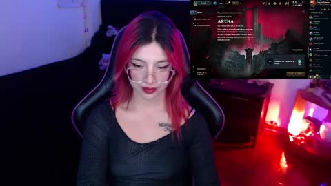 Snapshot of _lucyx__ chatting on 03-05-25, 11:16 Queen. Help me reach 100 thumbs up online show from 03-05-25, 11:16