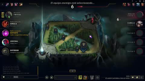 Snapshot of _lucyx__ chatting on 11-19-25, 12:54 Queen. Help me reach 100 thumbs up online show from 11-19-25, 12:54