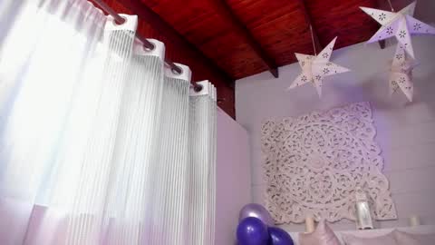  Luna  online show from 02-07-25, 12:28