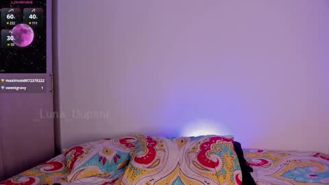 Snapshot of _luna_dupont_ chatting on 01-13-26, 03:50 Luna online show from 01-13-26, 03:50