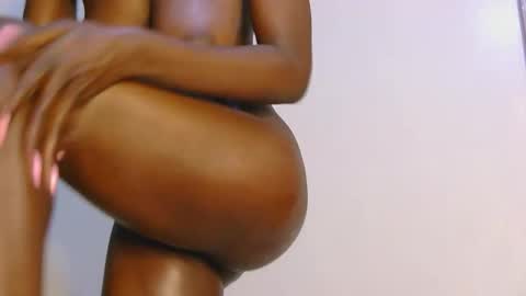 Luna online show from 11-30-25, 10:19