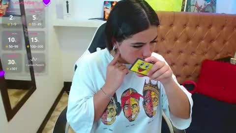 luna torres online show from 11-28-25, 01:25