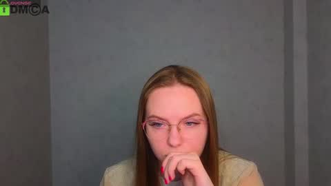 Snapshot of _lysafeta_ chatting on 03-03-26, 03:23 Welcome guys Pleasure to see you all here My name is Lysafeta and MichaelaTip menu is active Private is open online show from 03-03-26, 03:23